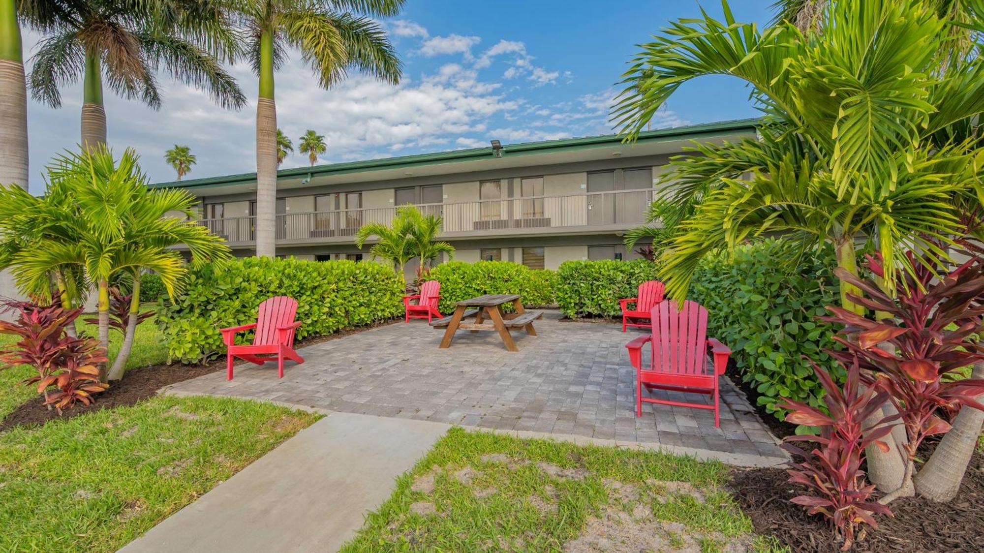 All-New Waterfront With Balcony,Pool,Tiki Bar,Gym Sarasota Zewnętrze zdjęcie