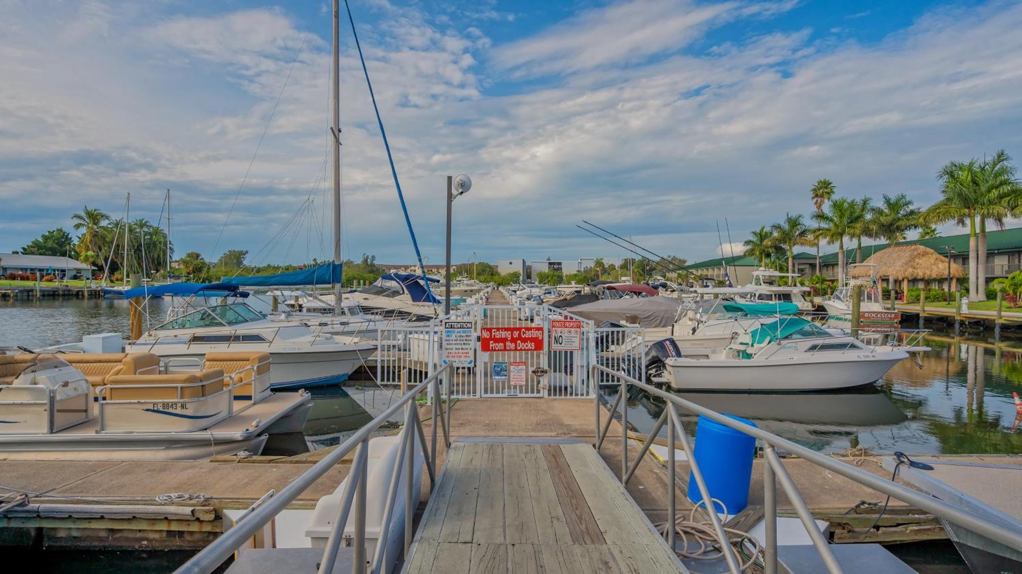 All-New Waterfront With Balcony,Pool,Tiki Bar,Gym Sarasota Zewnętrze zdjęcie