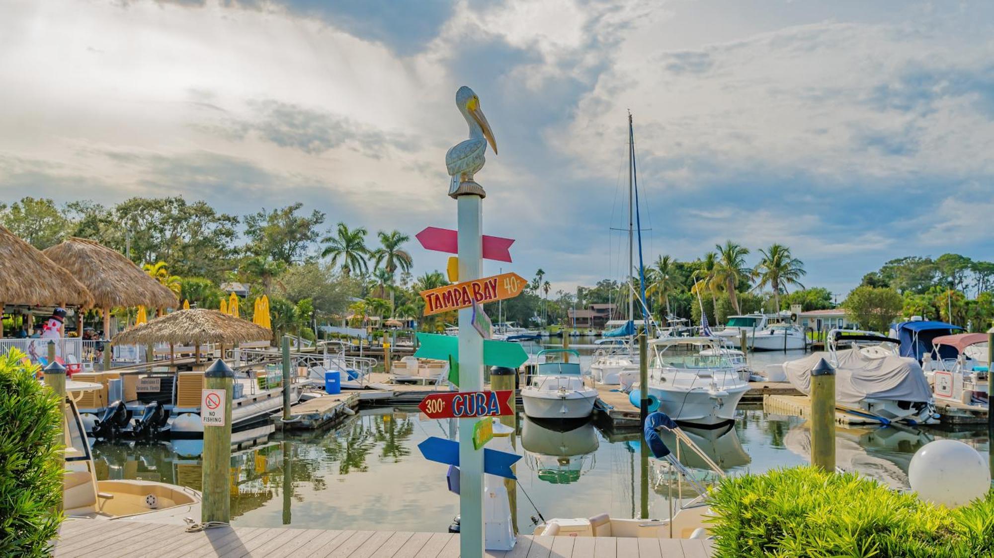 All-New Waterfront With Balcony,Pool,Tiki Bar,Gym Sarasota Zewnętrze zdjęcie