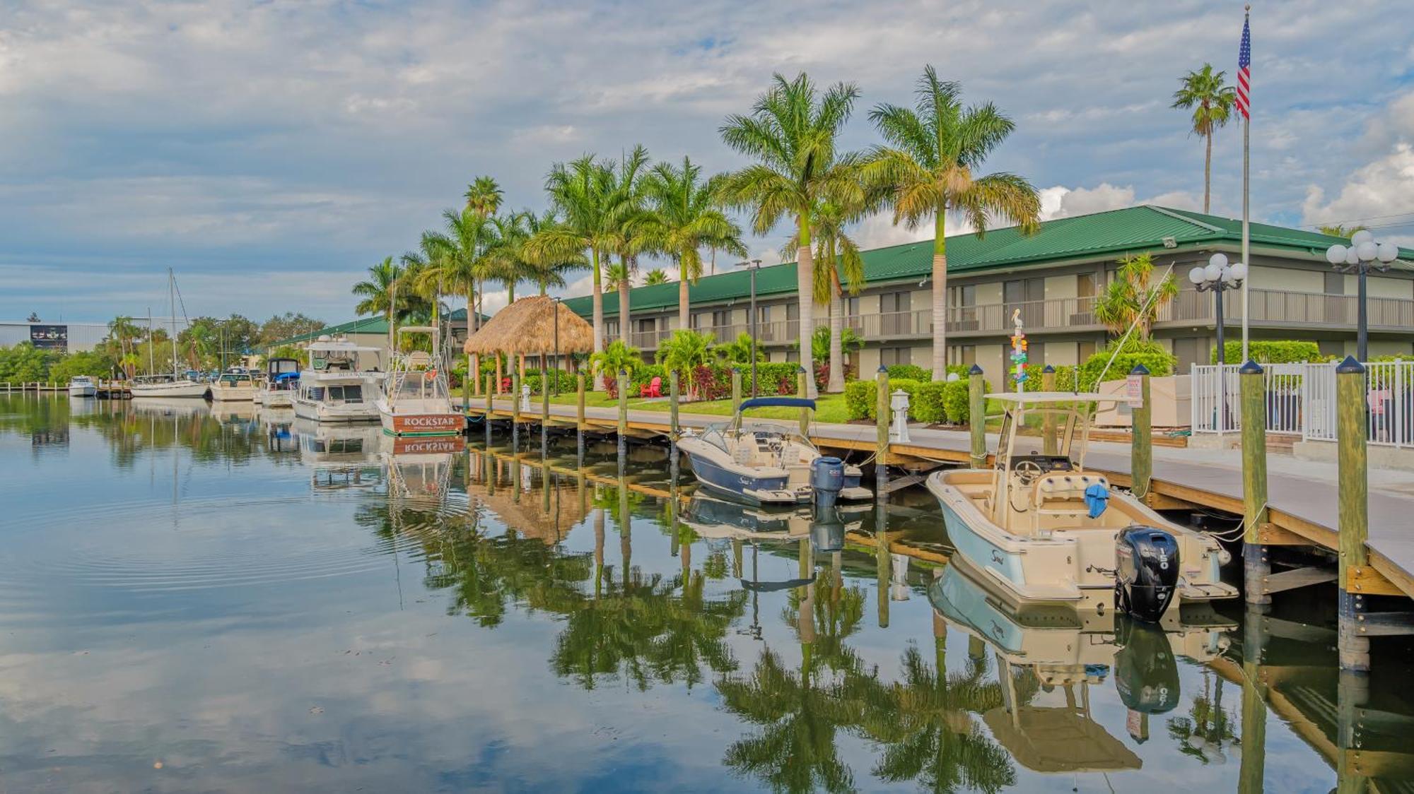 All-New Waterfront With Balcony,Pool,Tiki Bar,Gym Sarasota Zewnętrze zdjęcie
