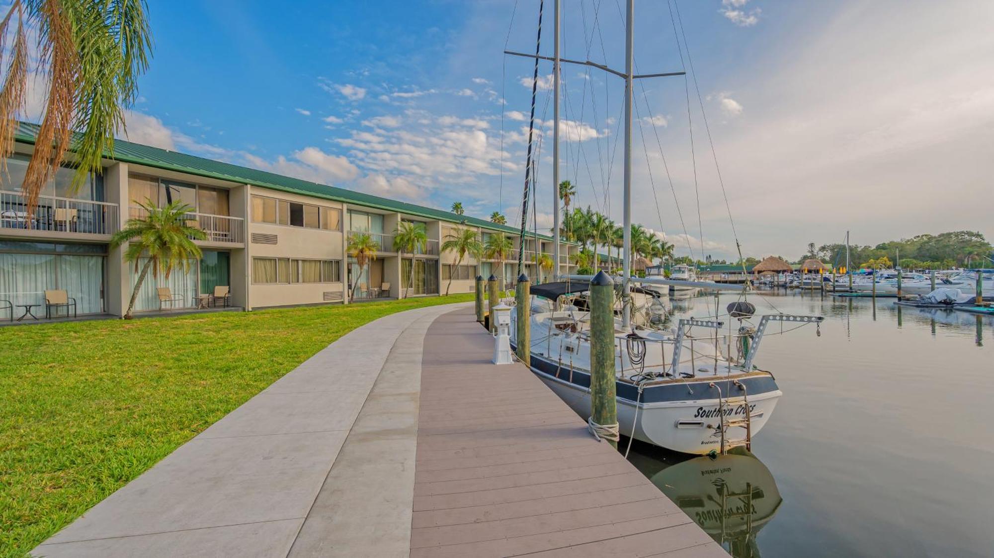 All-New Waterfront With Balcony,Pool,Tiki Bar,Gym Sarasota Zewnętrze zdjęcie