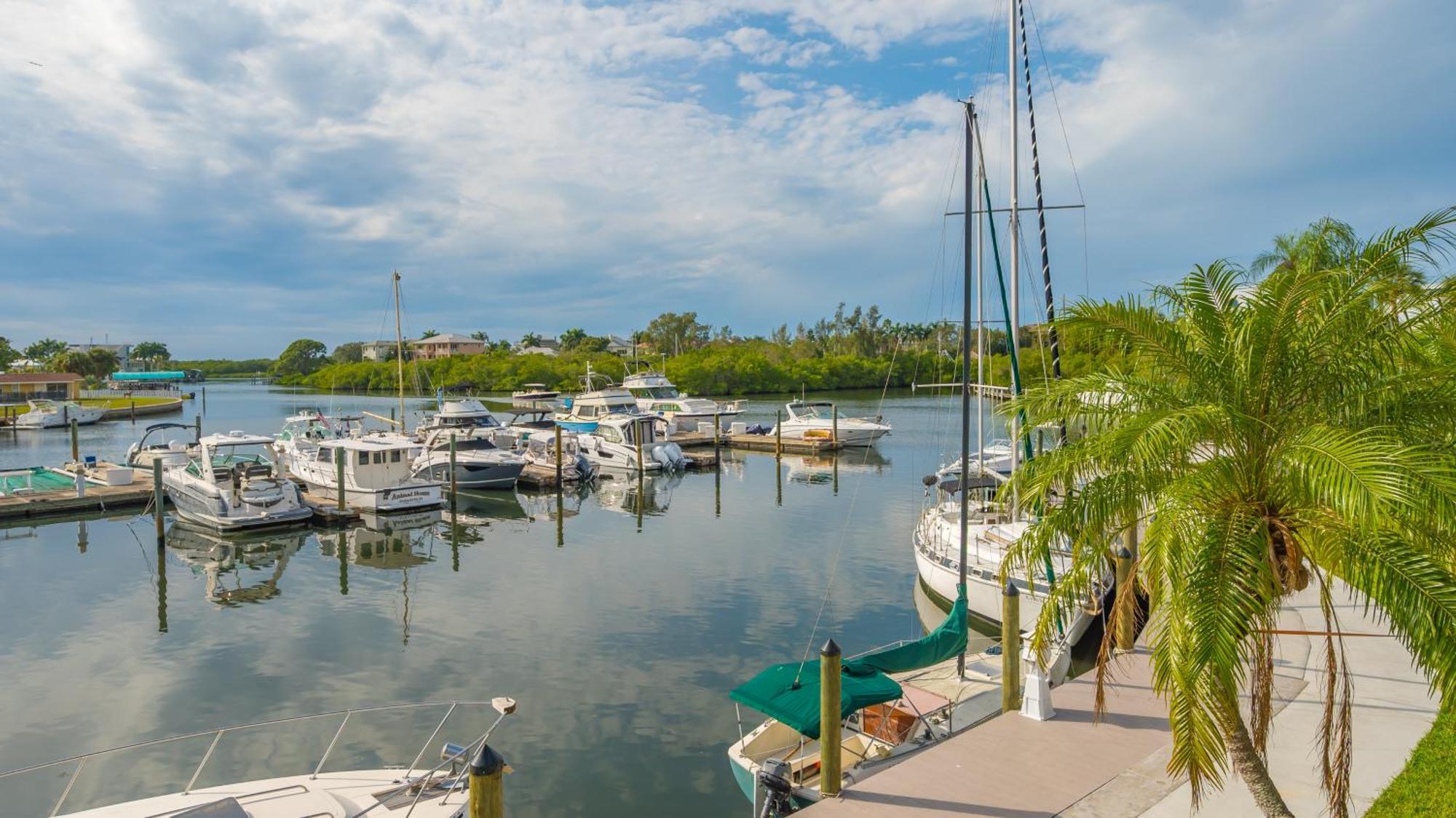 All-New Waterfront With Balcony,Pool,Tiki Bar,Gym Sarasota Zewnętrze zdjęcie